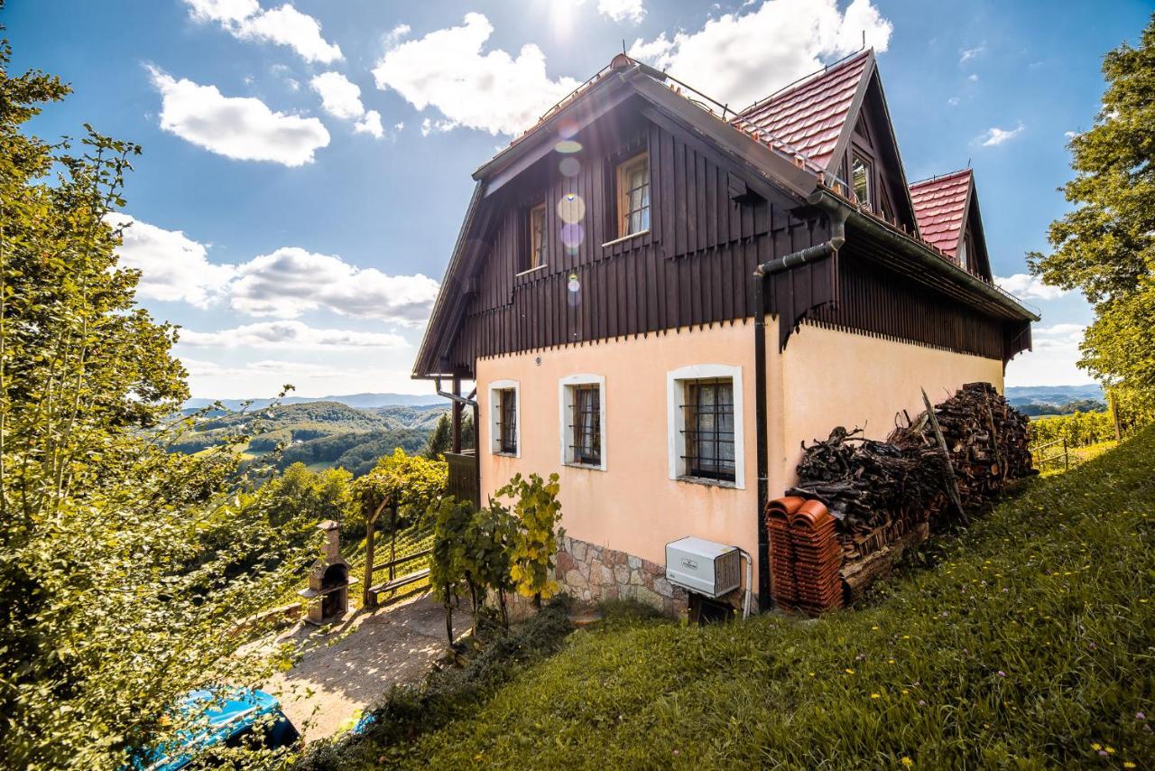 Authentic Countryside Villa With Hot Tub Veliki Kamen Exteriör bild